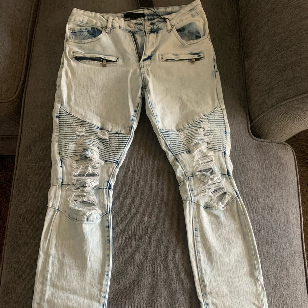 Young mens skinny jeans